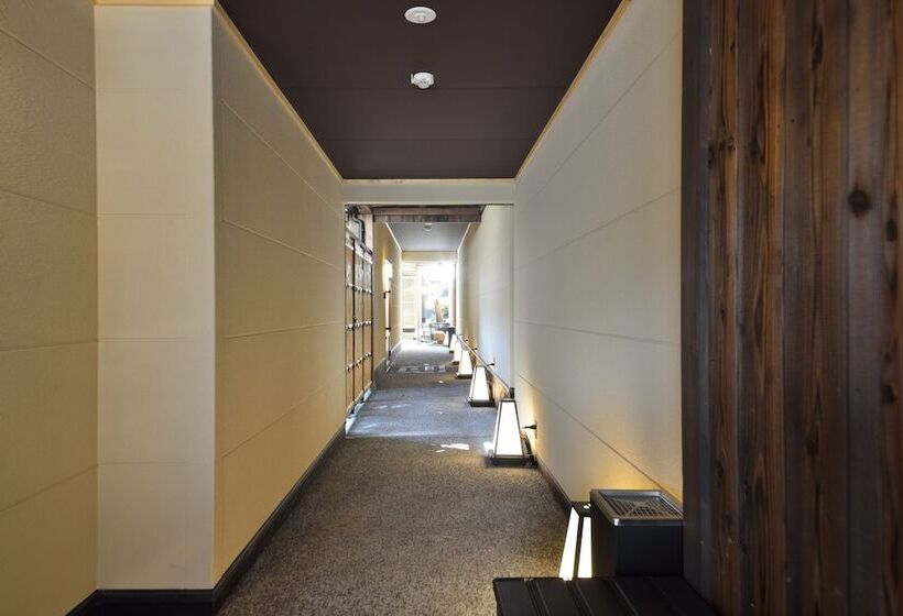 פנסיון Takeya Nishijin