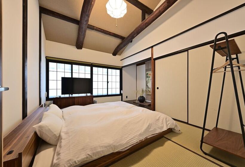 פנסיון Takeya Nishijin