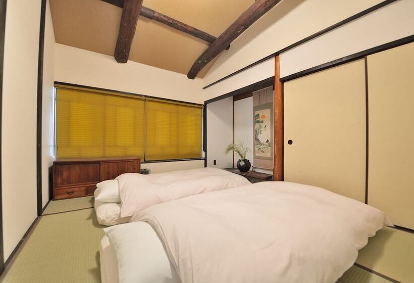 פנסיון Takeya Nishijin