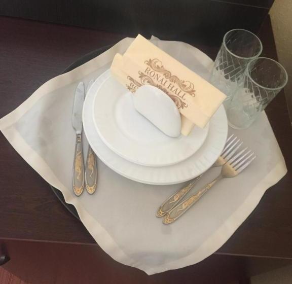 Хостел Ronai Holl Guest House