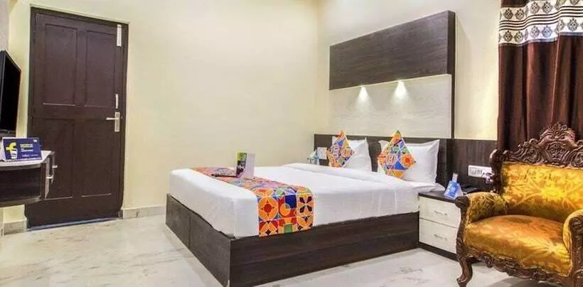 Fabhotel Crown Suites   Nr Sony Signals