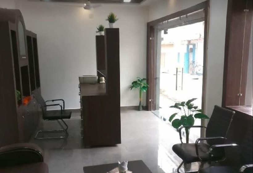 ホテル Gurukripa Inn