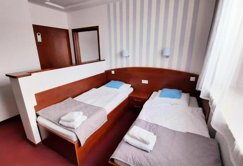 Отель Malachit Karpacz Spa