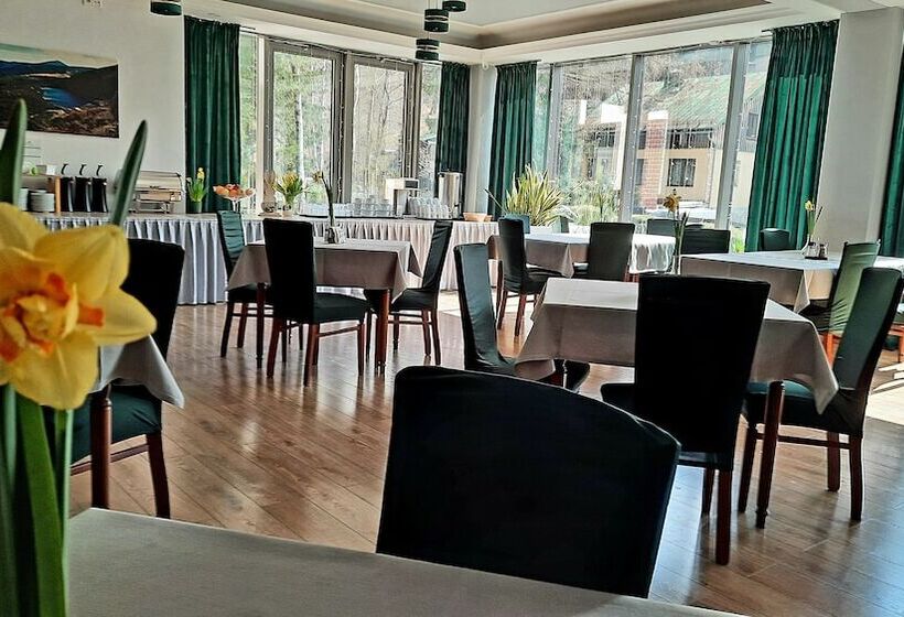 Отель Malachit Karpacz Spa