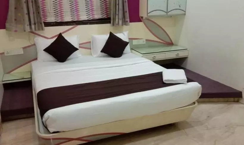 Lrh Balaji Apartment