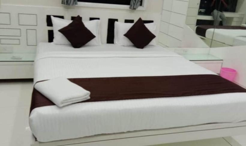 Lrh Balaji Apartment