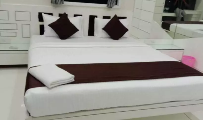 Lrh Balaji Apartment