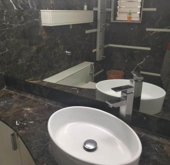 Lrh Balaji Apartment