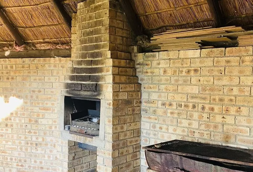 ペンション Airport Royal Guest House