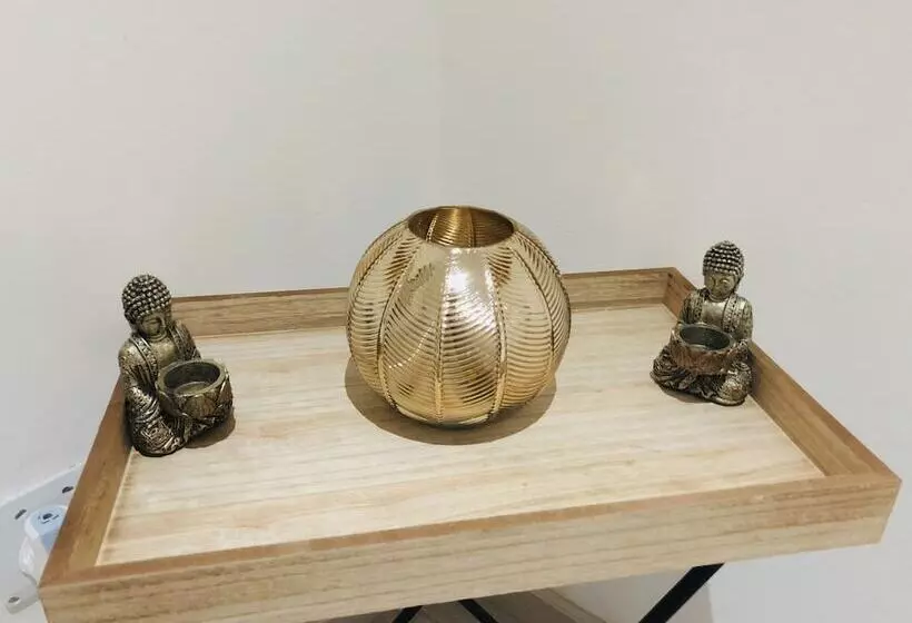 ペンション Airport Royal Guest House