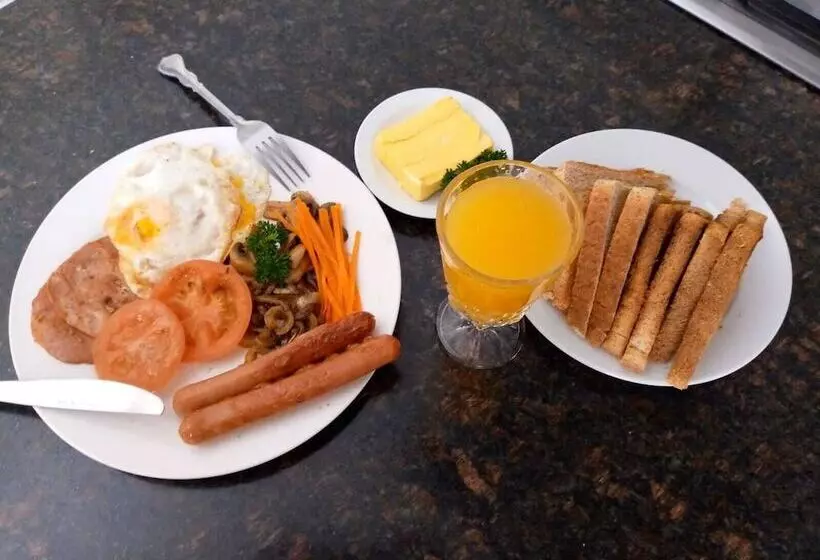 ペンション Airport Royal Guest House