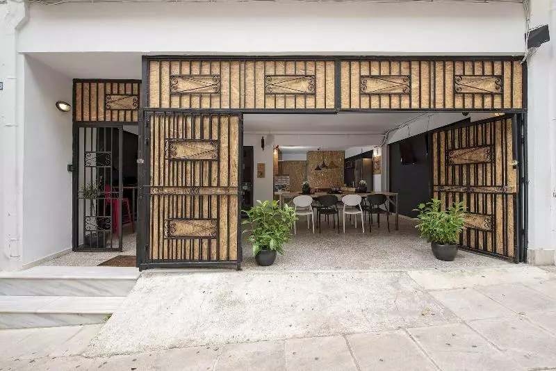 Majatalo Piraeus Premium Suites