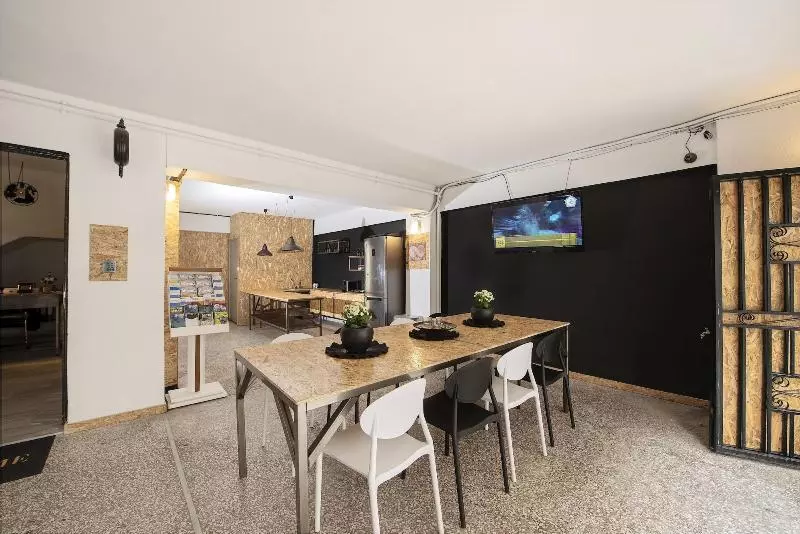 Majatalo Piraeus Premium Suites