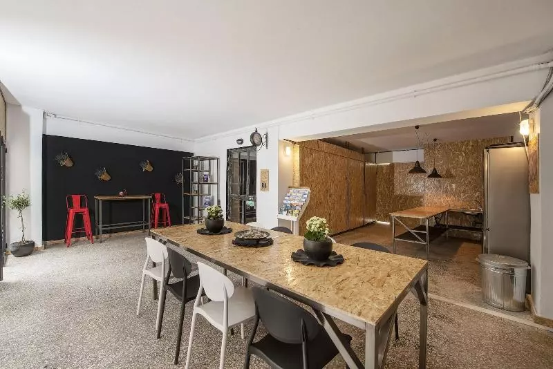 Majatalo Piraeus Premium Suites