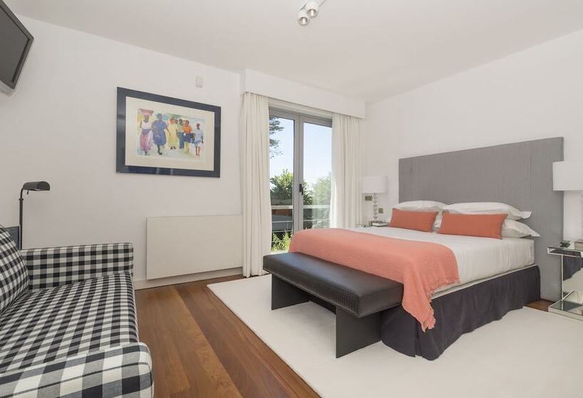 تختخواب و صبحانه Cascais Casa Laranja