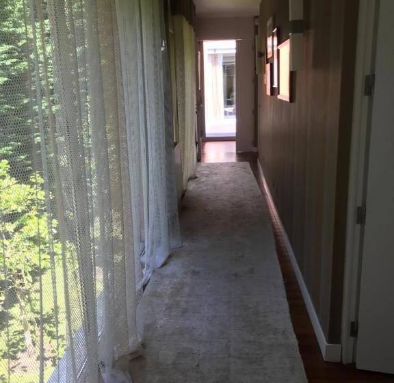 تختخواب و صبحانه Cascais Casa Laranja