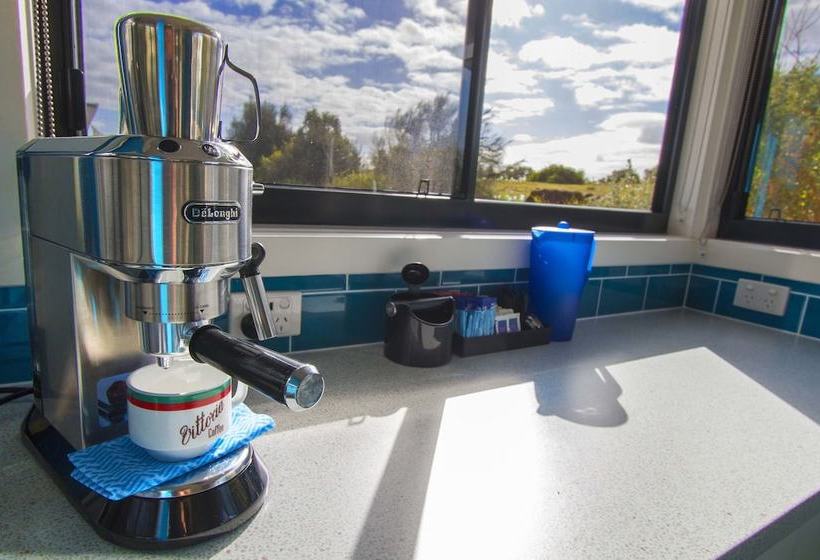 Coorong Cabins  Wren Cabin