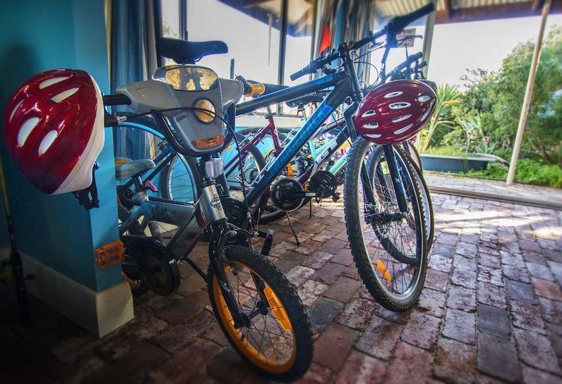 Coorong Cabins  Wren Cabin