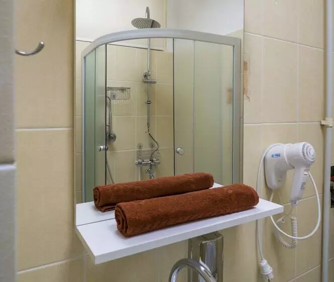 Honey Hostel
