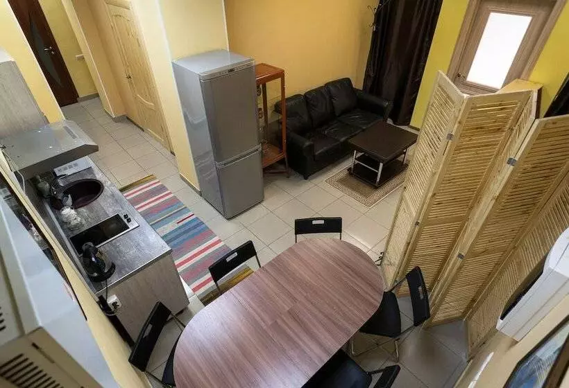 Honey Hostel