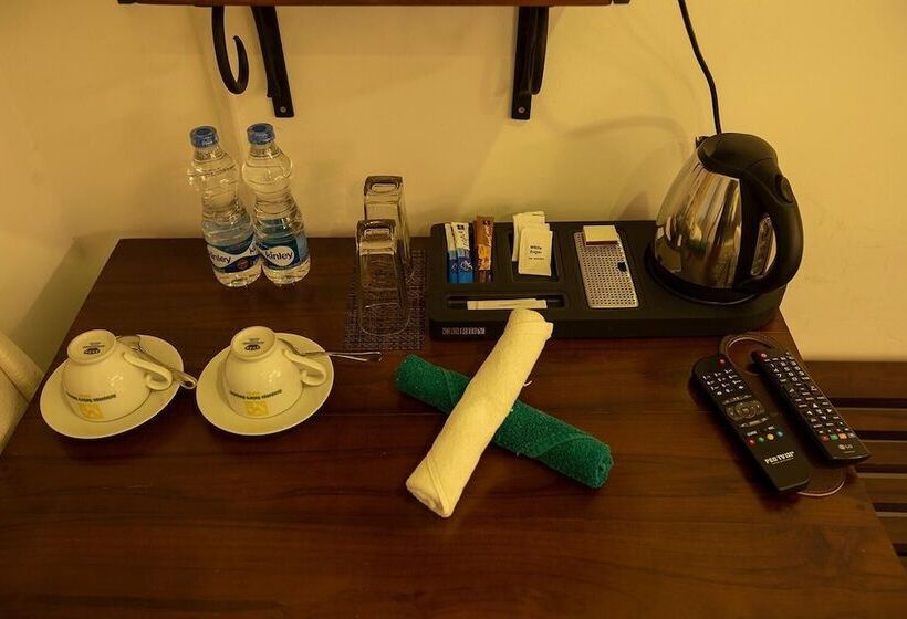 Отель Huluganga Ridge, Kandy