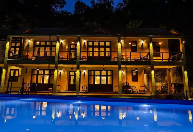 ホテル Huluganga Ridge, Kandy