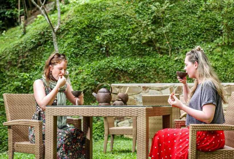 Отель Huluganga Ridge, Kandy