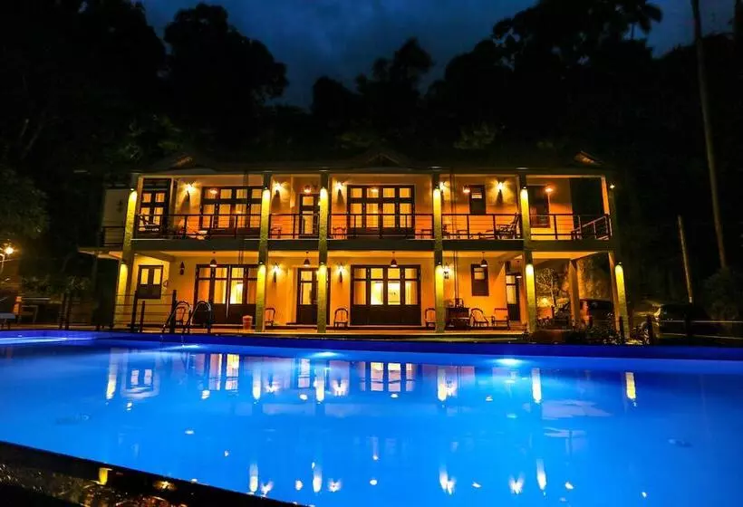 ホテル Huluganga Ridge, Kandy