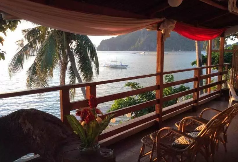 ホテル La Casa Teresa Tourist Inn Inc