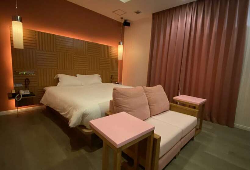 酒店 Oasis Adults Only