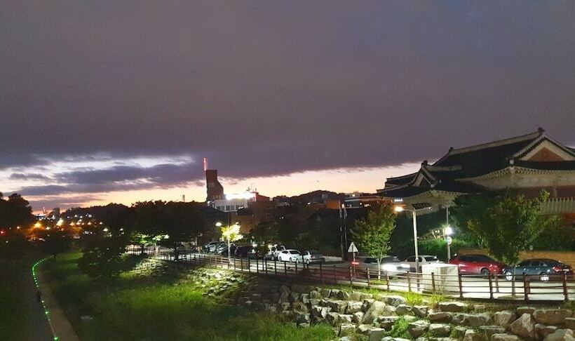 Pensiune Hanok Hyeyum