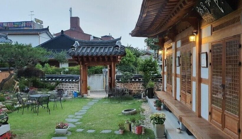 Pensiune Hanok Hyeyum