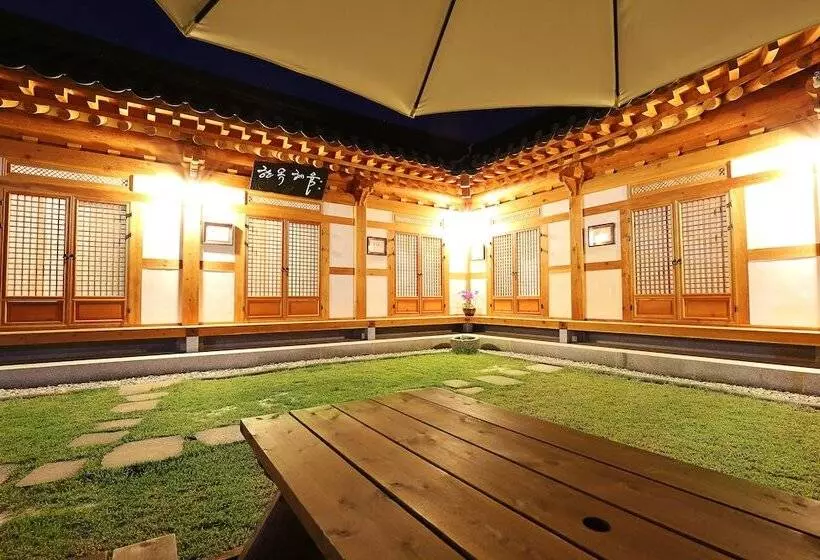 Majatalo Hanok Hyeyum