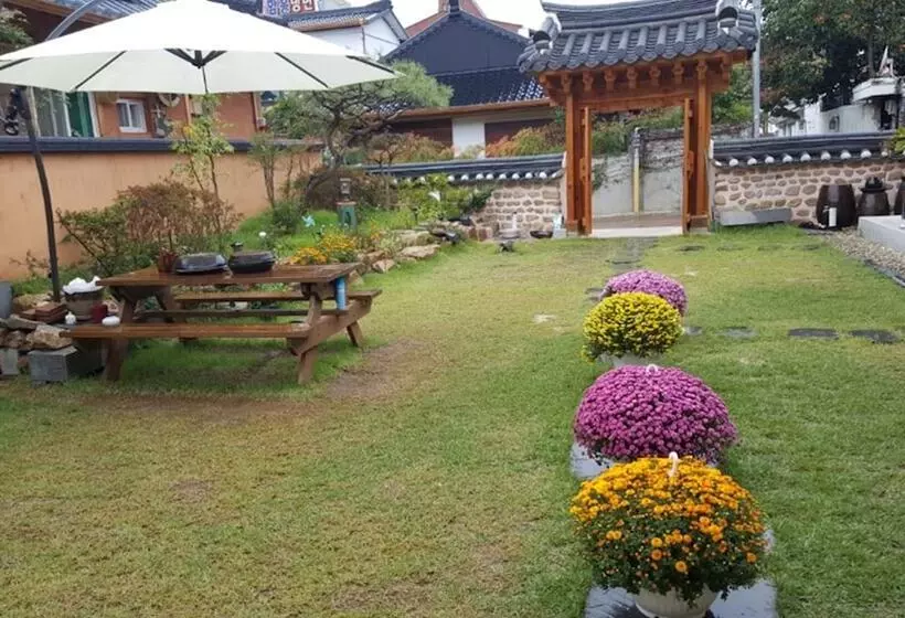 Majatalo Hanok Hyeyum