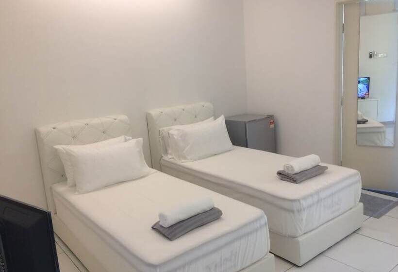 بنسيون Lawang Suite