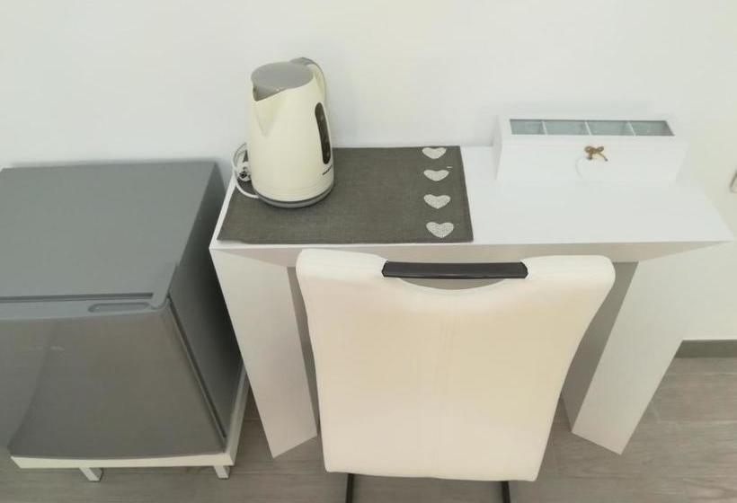 بنسيون Sciuscettùa Rooms