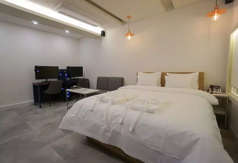 Hôtel Ekklim Classic