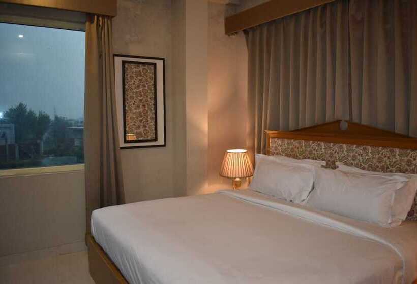 فندق Noosa By Dcrest