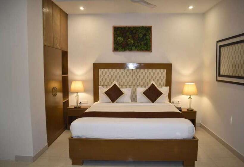 فندق Noosa By Dcrest