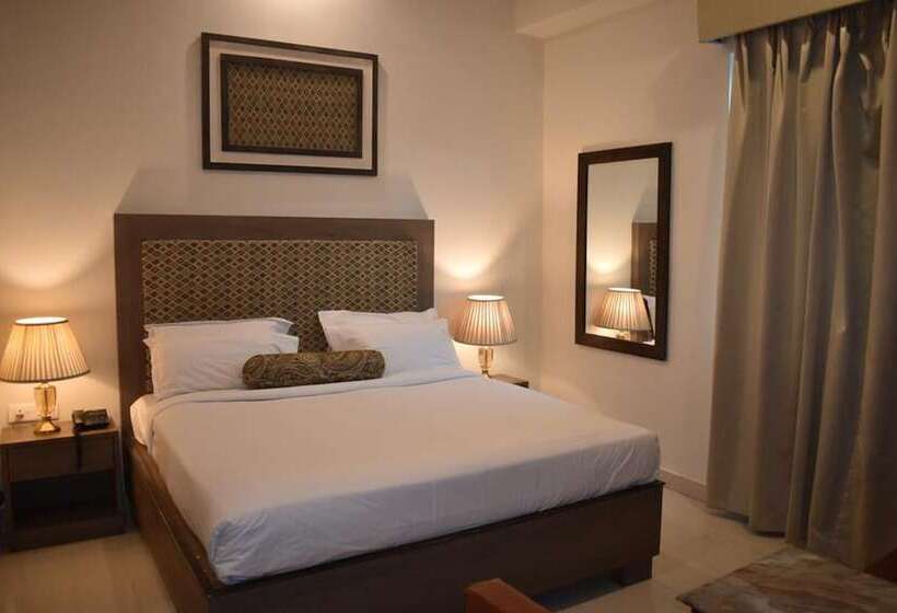 فندق Noosa By Dcrest