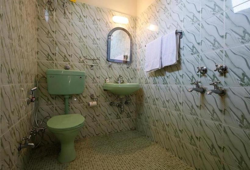 בית מלון כפרי Oakwood Chail