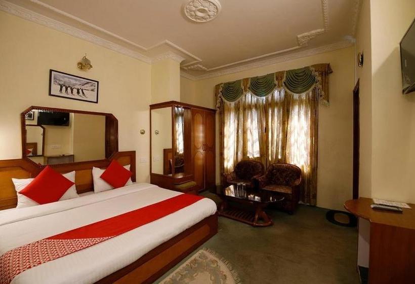 בית מלון כפרי Oakwood Chail