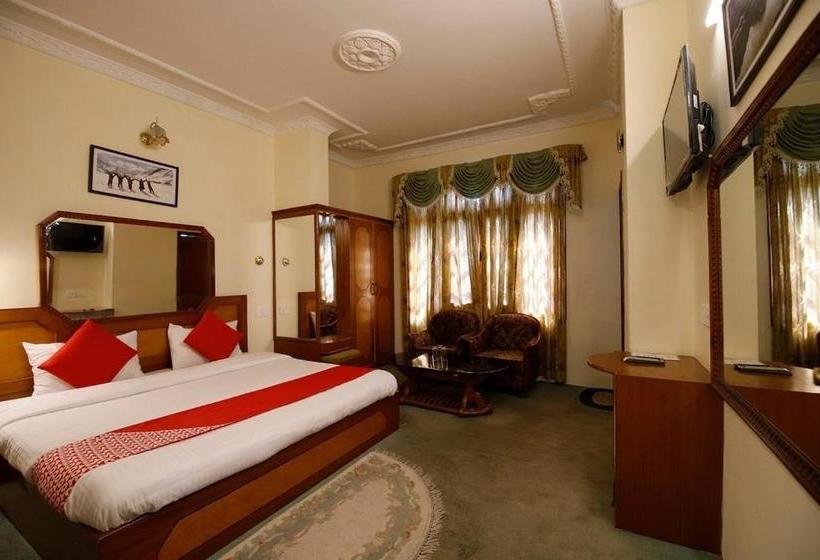 בית מלון כפרי Oakwood Chail