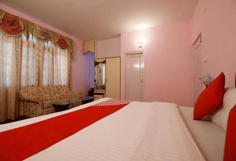 בית מלון כפרי Oakwood Chail