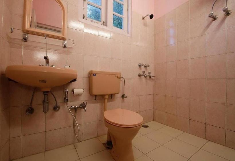 בית מלון כפרי Oakwood Chail