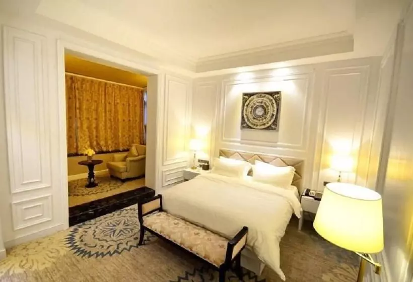 هتل Wuhan Poyer Boutique