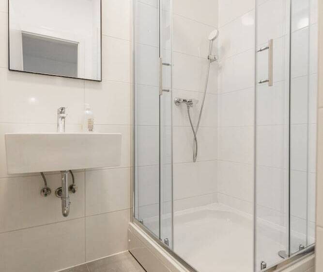 King's Street Apartments