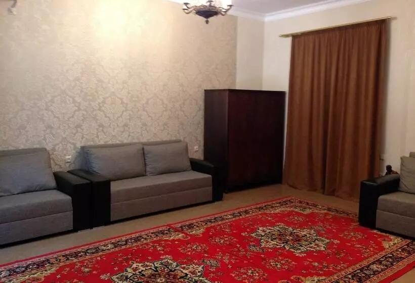 پانسیون Center Villa Kutaisi