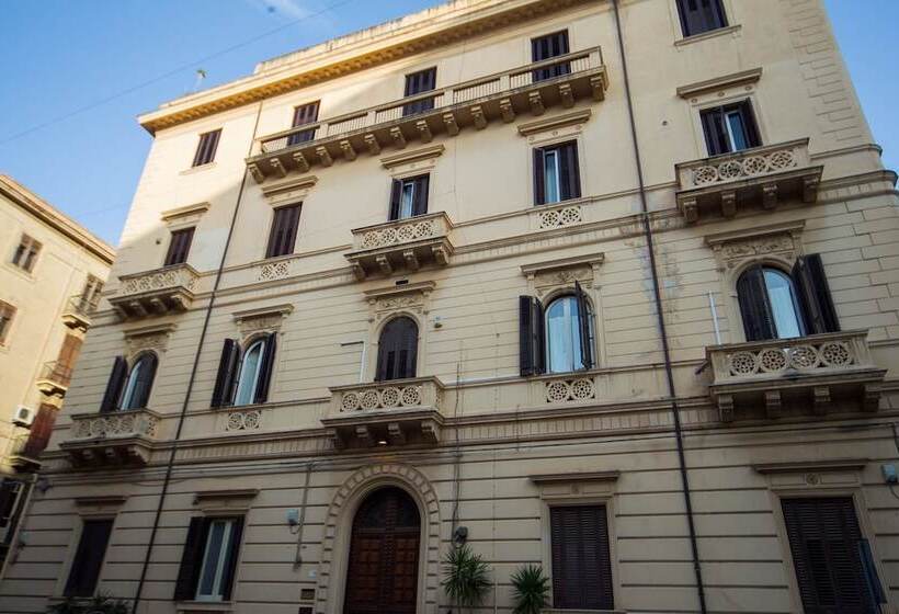 پانسیون Palermo Gallery