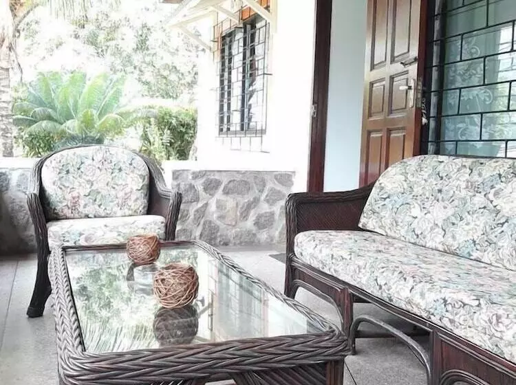 Susara's Residence